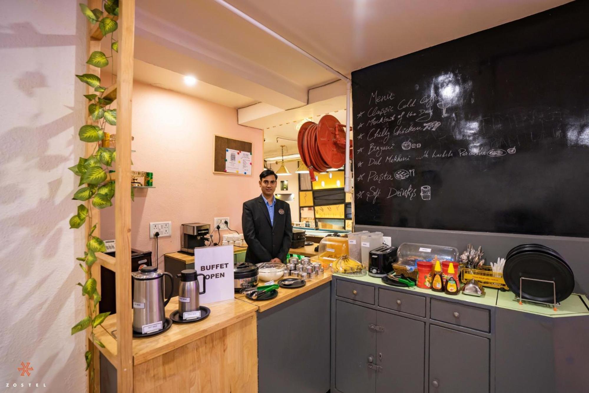 Zostel Delhi Hostel New Delhi Ngoại thất bức ảnh